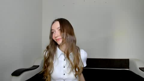 Snapshot of luminaya chatting on 15, 6, 2026 Naya online show from 15, 6, 2026