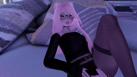 Snapshot of lumipink chatting on 9, 11, 2025 lumipink online show from 9, 11, 2025