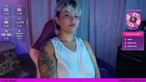 Snapshot of luna__cute chatting on 19, 4, 2026 Luna online show from 19, 4, 2026