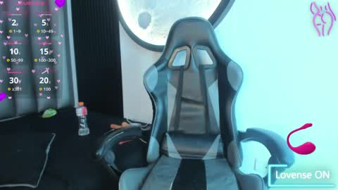 Snapshot of luna_bella_23 chatting on 24, 5, 2026 luna_bella_23 online show from 24, 5, 2026