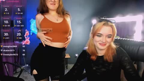 luna_berryy online show from 24, 1, 2025