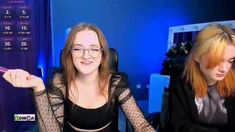 luna_berryy online show from 3, 2, 2025