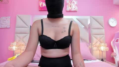 Snapshot of luna_black19 chatting on 25, 7, 2026 luna online show from 25, 7, 2026