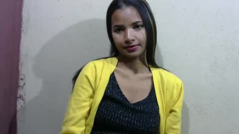 Snapshot of luna_cherry0 chatting on 18, 5, 2026 Laura online show from 18, 5, 2026