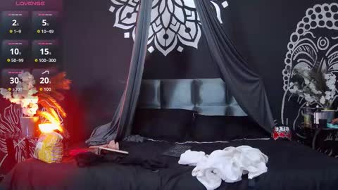 Luna  Dante online show from 4, 3, 2026