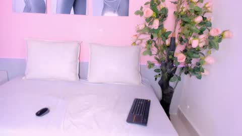 Snapshot of luna_diaz1 chatting on 24, 2, 2026 luna_diaz1 online show from 24, 2, 2026