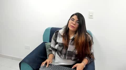 luna  online show from 6, 3, 2025