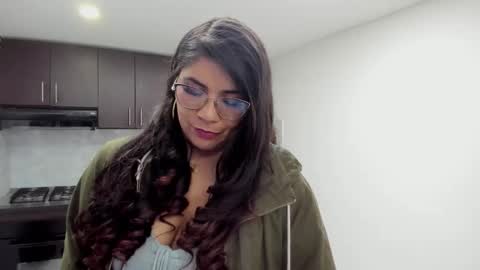 luna  online show from 4, 11, 2025