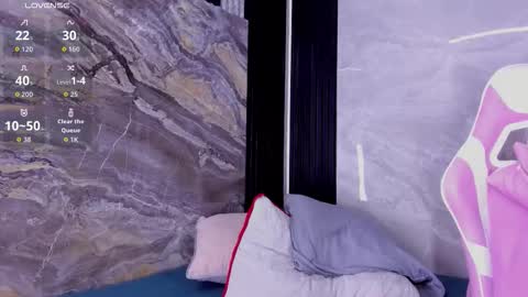 luna_ember online show from 9, 1, 2026