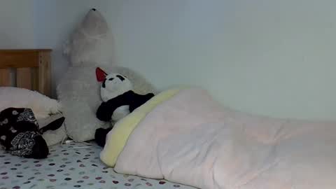 Snapshot of luna_empress chatting on 3, 5, 2026 maskedmalkia online show from 3, 5, 2026