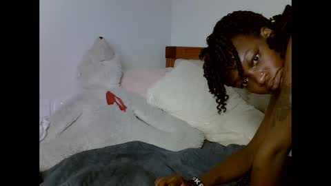 Snapshot of luna_empress chatting on 18, 5, 2026 maskedmalkia online show from 18, 5, 2026