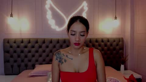 luna_hot_ass online show from 10, 3, 2026