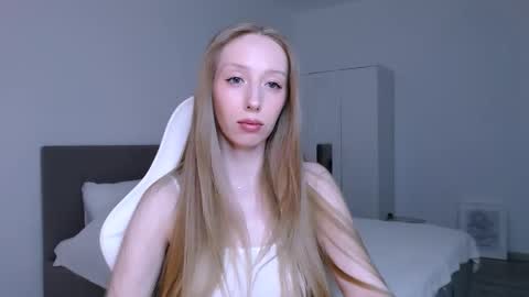 Luna online show from 12, 2, 2026