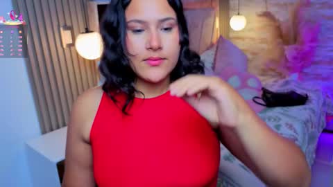 Luna  Jonez  online show from 16, 11, 2025