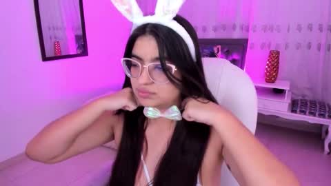 Luna online show from 7, 1, 2026