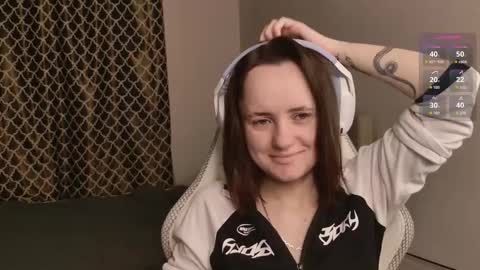 luna_loveeee online show from 17, 11, 2025