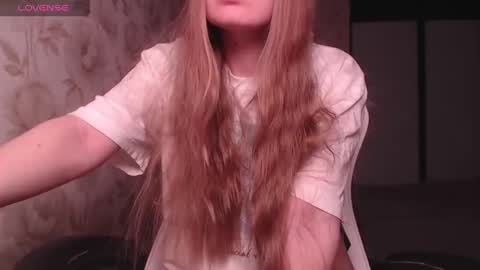 Snapshot of luna_loveisgood chatting on 21, 1, 2025 Luna online show from 21, 1, 2025