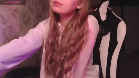 Snapshot of luna_loveisgood chatting on 23, 1, 2025 Luna online show from 23, 1, 2025