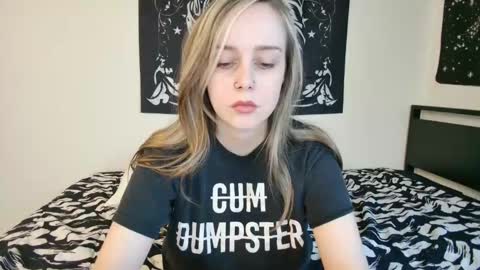 Luna online show from 23, 2, 2025