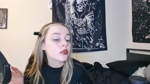 Luna online show from 11, 10, 2025