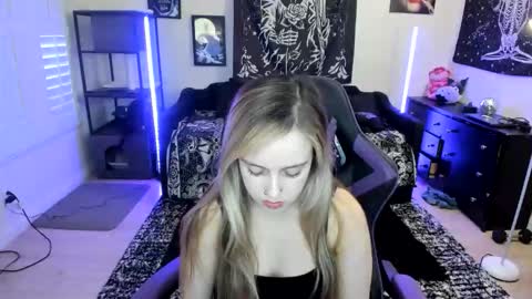 Luna online show from 30, 3, 2026