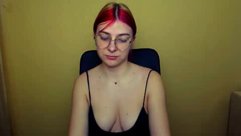 Snapshot of luna_lush_ chatting on 27, 2, 2025 Luna online show from 27, 2, 2025