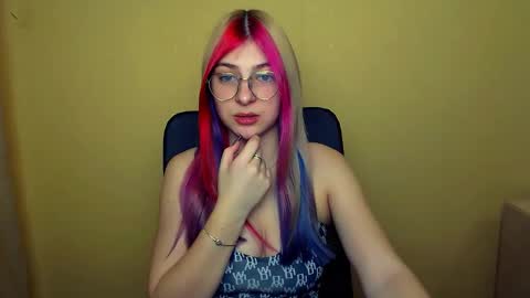 Snapshot of luna_lush_ chatting on 4, 3, 2025 Luna online show from 4, 3, 2025