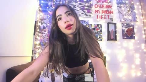 Snapshot of luna_mccoy chatting on 16, 12, 2024 LUNA MCCOY online show from 16, 12, 2024