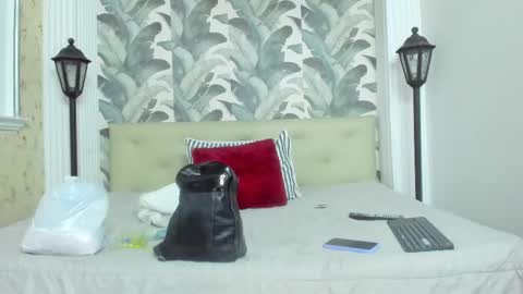 Luna Morgan online show from 27, 2, 2025