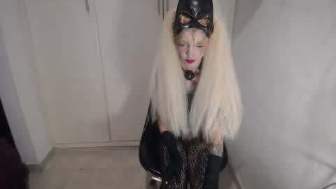 Luna online show from 13, 12, 2024