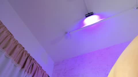 Luna online show from 1, 4, 2026