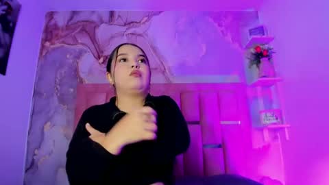Snapshot of luna_sweeett_ chatting on 7, 7, 2026 Luna online show from 7, 7, 2026