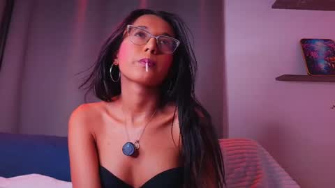 Snapshot of luna_valen chatting on 15, 7, 2026 luna_valen online show from 15, 7, 2026