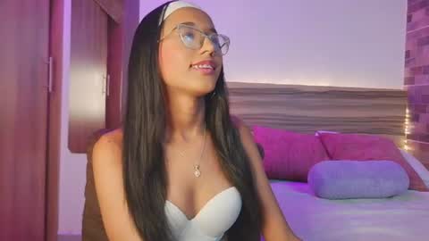 Snapshot of luna_valen chatting on 27, 7, 2026 luna_valen online show from 27, 7, 2026