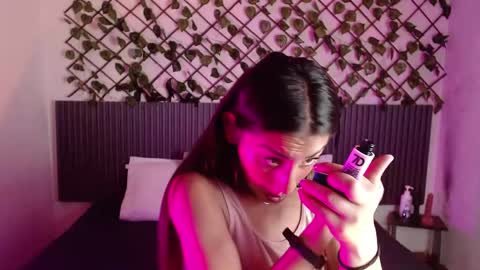Snapshot of lunaaa_07 chatting on 20, 4, 2026 lunaaa_07 online show from 20, 4, 2026