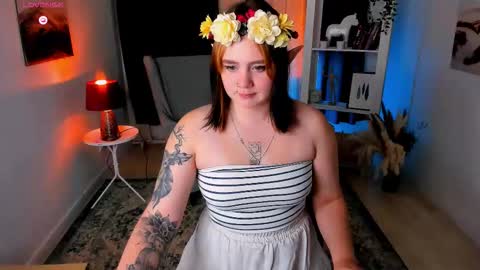 Snapshot of lunaali chatting on 18, 9, 2025 Li online show from 18, 9, 2025