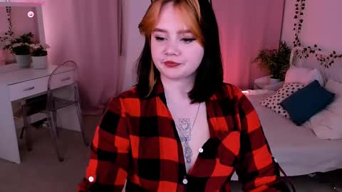Snapshot of lunaali chatting on 26, 9, 2025 Li online show from 26, 9, 2025