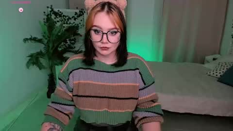 Snapshot of lunaali chatting on 3, 10, 2025 Li online show from 3, 10, 2025