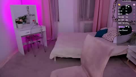 Snapshot of lunaali chatting on 19, 10, 2025 Li online show from 19, 10, 2025