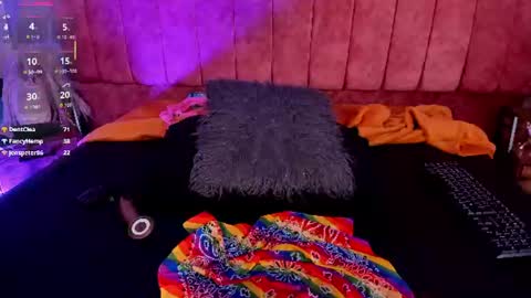 luna arias online show from 11, 6, 2026