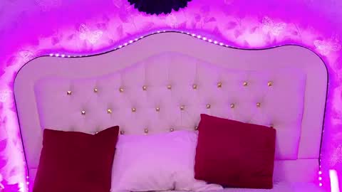 Snapshot of lunababe_ chatting on 22, 4, 2026 lunababe_ online show from 22, 4, 2026