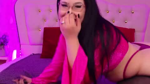 Snapshot of lunababe_ chatting on 11, 5, 2026 lunababe_ online show from 11, 5, 2026