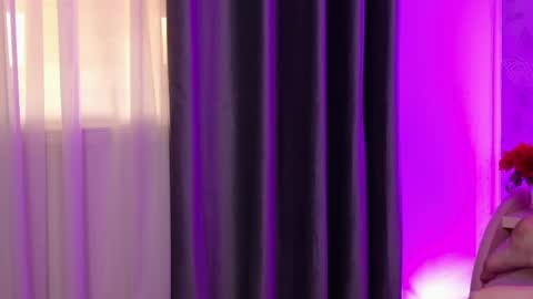 Snapshot of lunababe_ chatting on 23, 5, 2026 lunababe_ online show from 23, 5, 2026