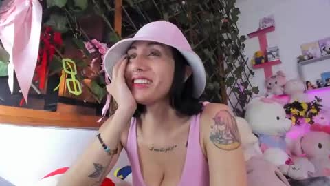 lunacristal_moon online show from 20, 2, 2025