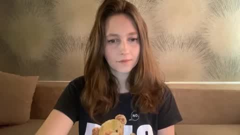 lunafeather online show from 21, 2, 2026