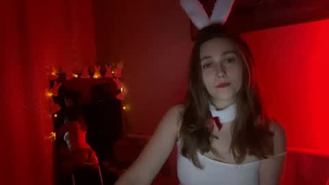 lunafeather online show from 3, 4, 2026