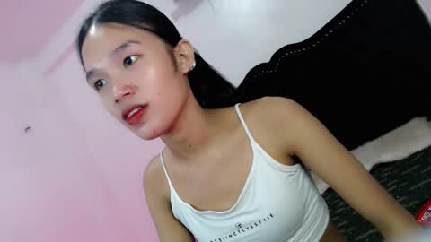 lunafoxx_ online show from 4, 2, 2026