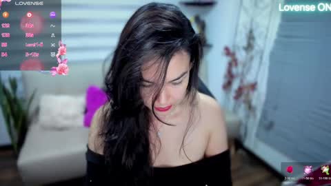 Luna online show from 7, 4, 2026