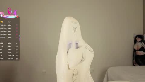 Luna online show from 17, 12, 2025