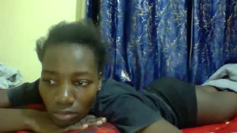 lunah_kitty online show from 22, 4, 2026